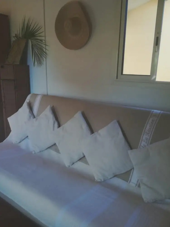 Chalet With one Bedroom in ST Pierre, With Wonderful sea View and Terrace Near the Beach
