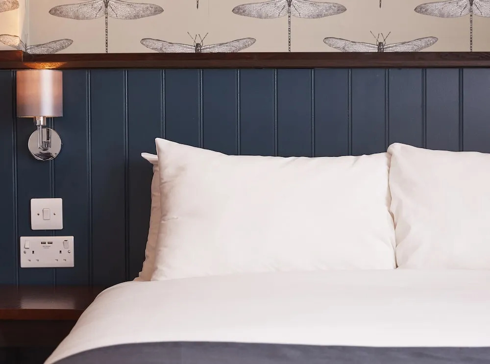 Corner House Inn by Greene King Inns