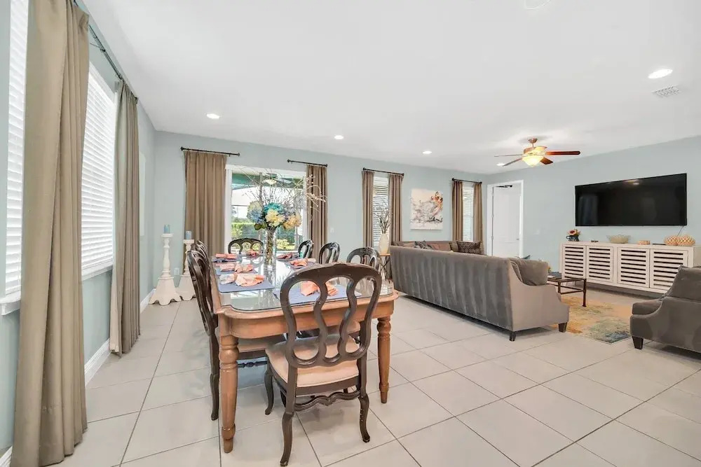 8-Bedroom Villa with Theater Near Disney 8 Home by RedAwning