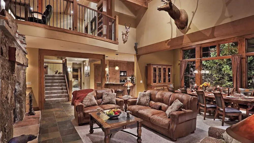 Bears Grande 8 BedroomHoliday home By Moving Mountains