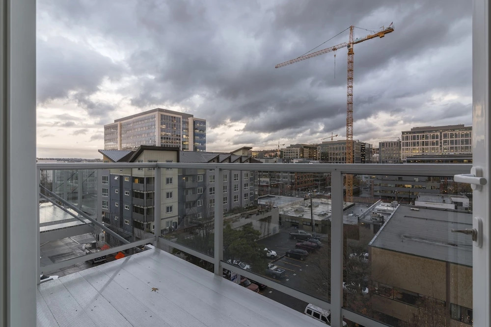 Domicile Suites at Mark on 8th
