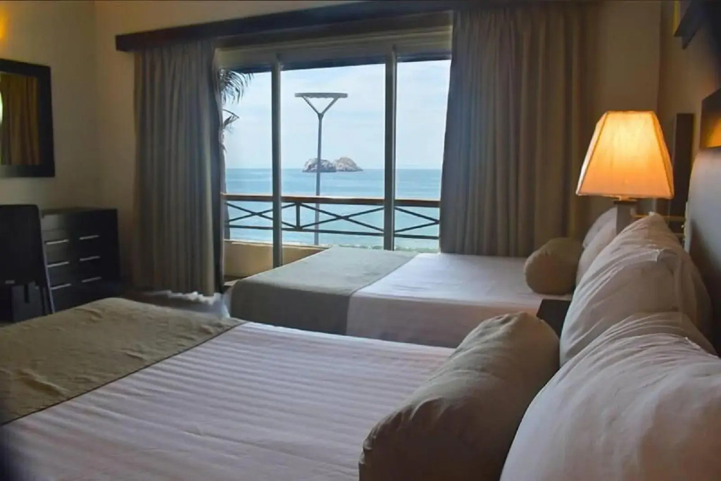 Hotel La Siesta Malecón