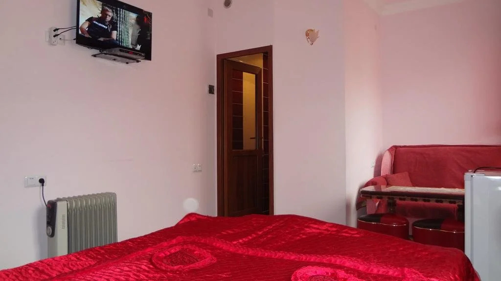 Hotel Noy