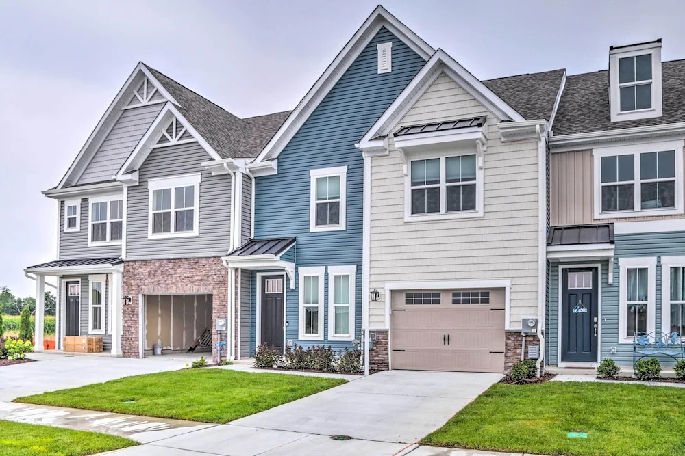 4 Mi to Bethany Beach: Townhome w/ Screened Porch