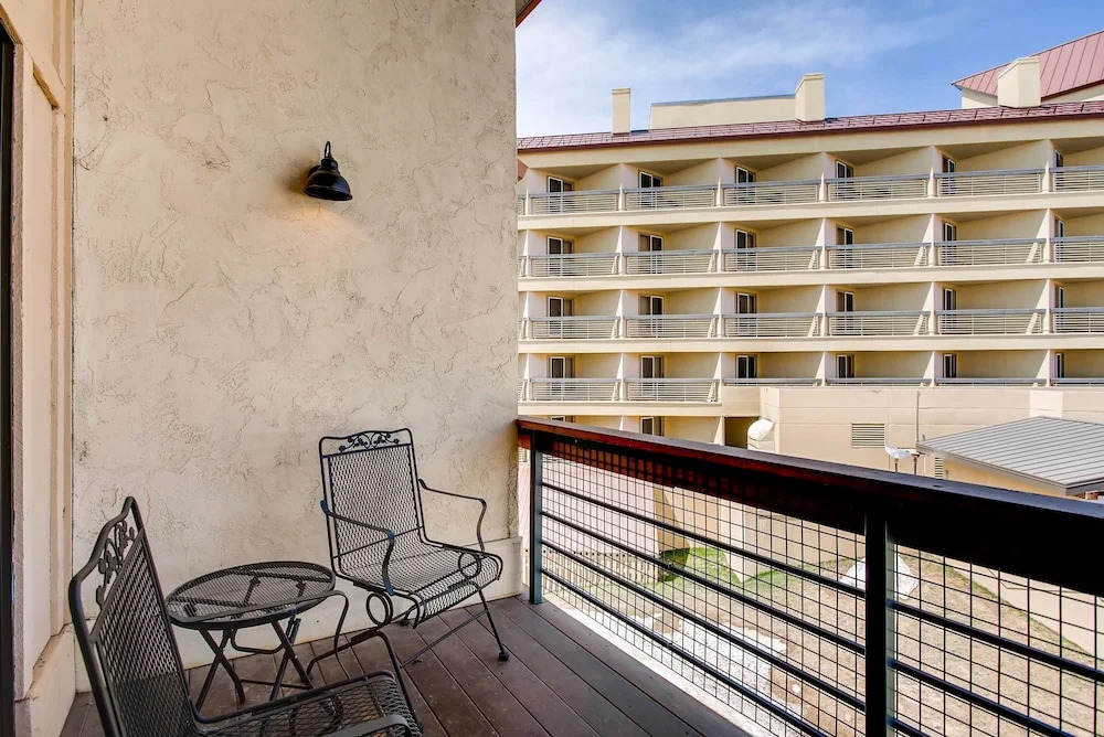 1 Br + Loft With Deck - Sleeps 6 People 1 Bedroom Condo - No Cleaning Fee! by RedAwning