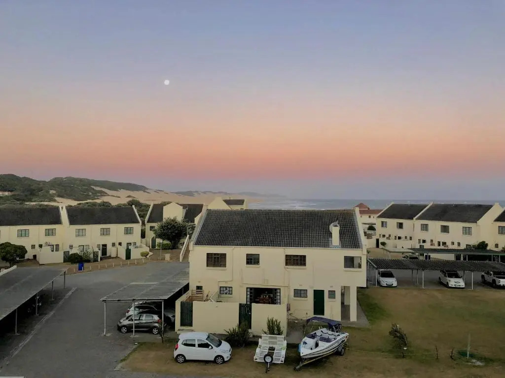 84 Settler Sands Beachfront Accommodation Sea View