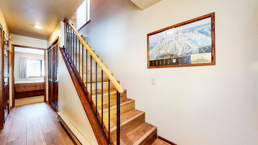 Snowflower 68 Spacious End Unit With Great Complex Amenities, Quiet Location by RedAwning