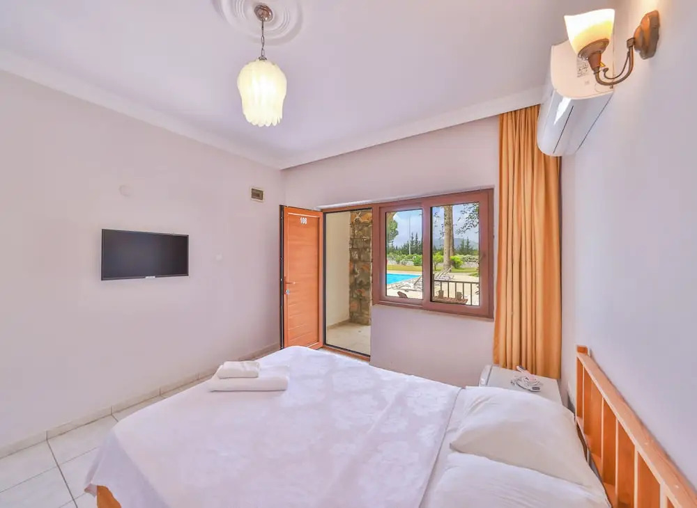 BURÇ HOTEL