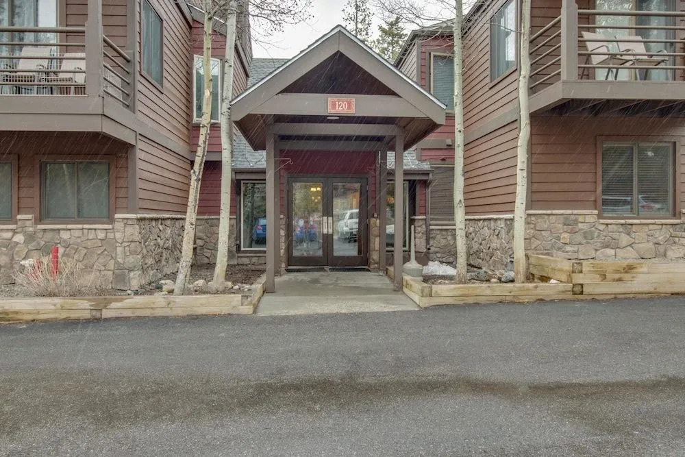 Wildwood Suites Apartment