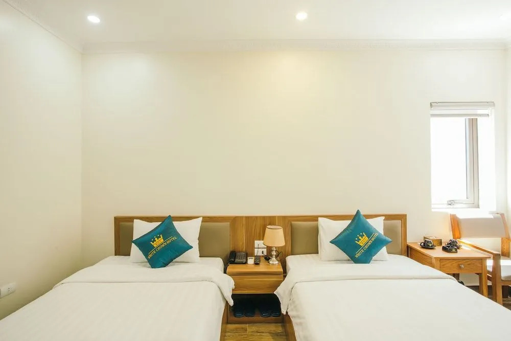 White Crown Hotel