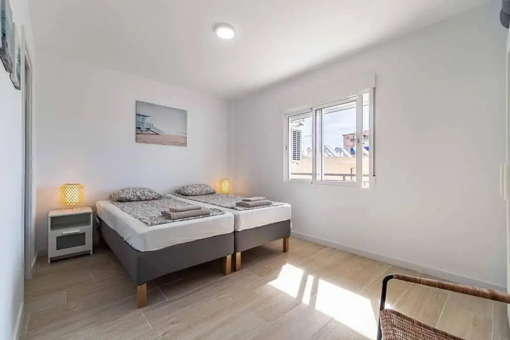 72-Modern Apartment in the Heart of Fuengirola!