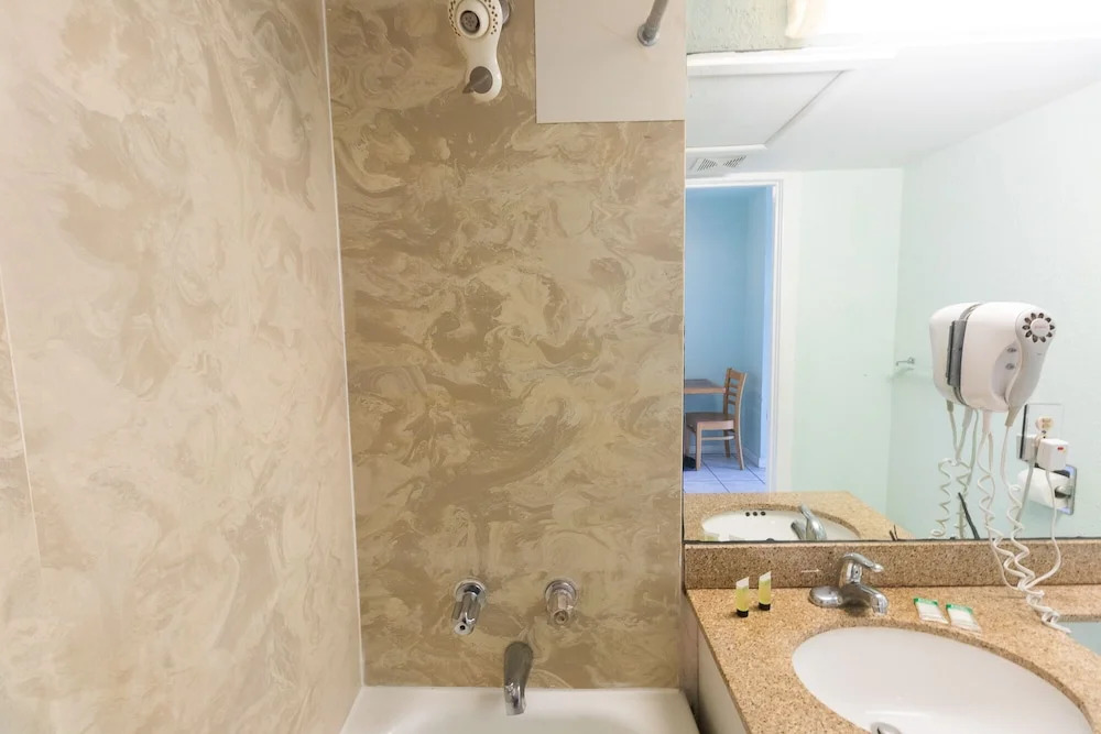 651 Studio Apartment Hollywood Beach
