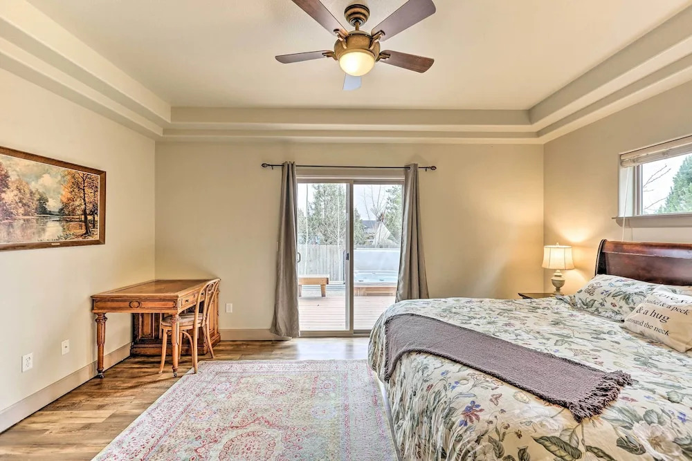 Family-friendly Bend Home w/ Hot Tub & Yard!