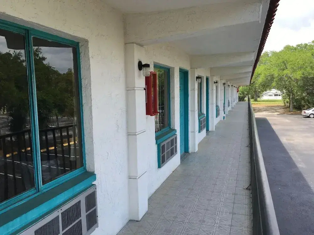 Clearwater Inn