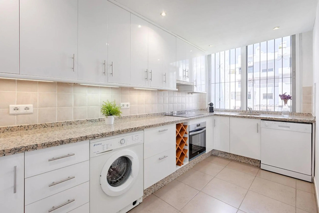 Front Sea View Apartment Estepona