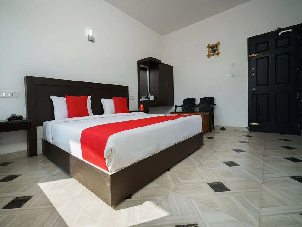 OYO 13434 Hotel Hill Top