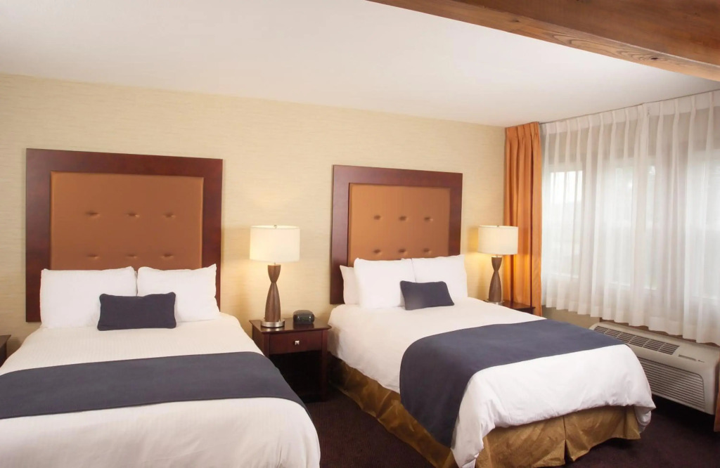 Ivy Court Inn and Suites
