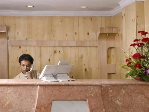 Hotel Thames International