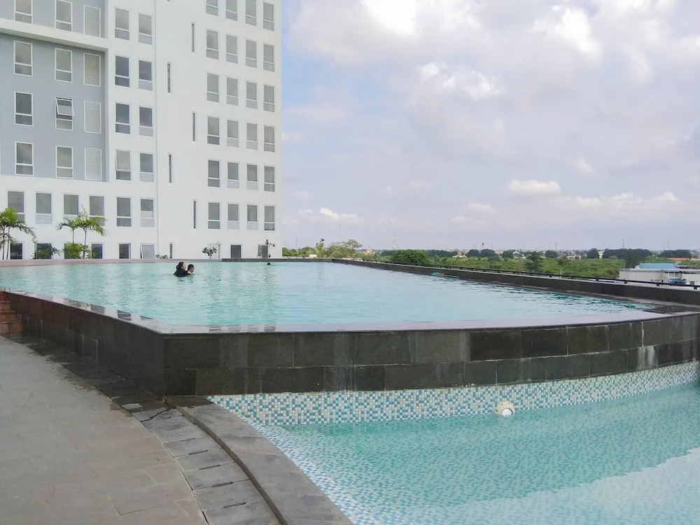 Fully Furnished And Cozy 2Br Apartment At Patraland Urbano