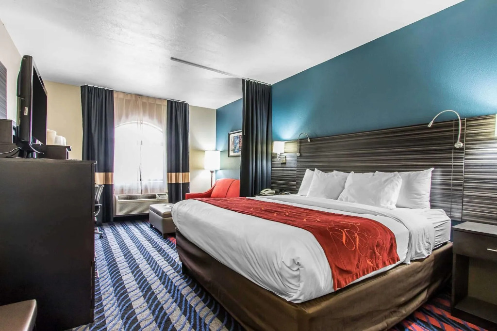 Comfort Suites Fairgrounds West