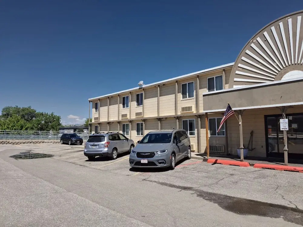 National 9 Inn Casper - Showboat
