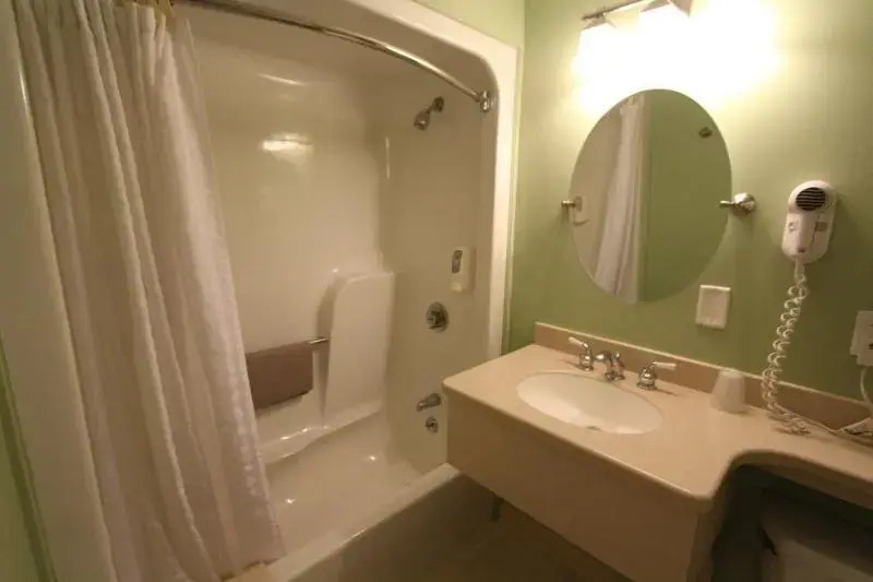 Holly Tree Resort