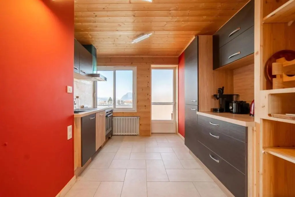 Apartment rated 3 stars for 4 people near the city center