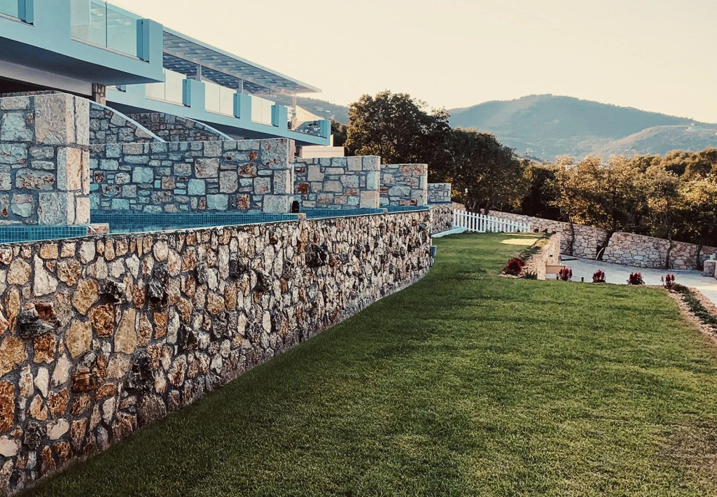 Aliv stone suites & spa
