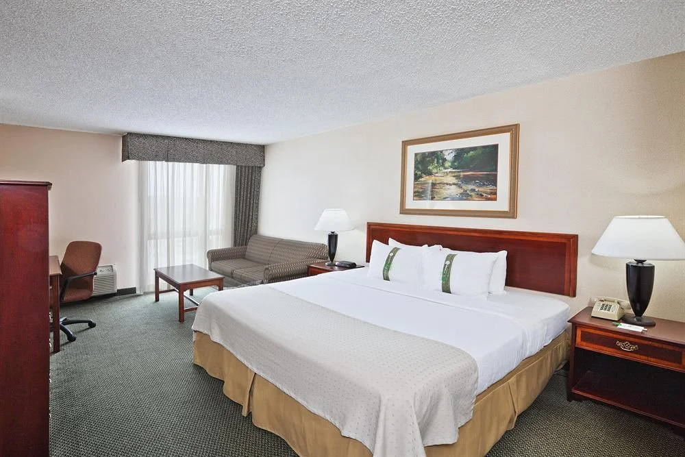 DoubleTree by Hilton Hotel Joplin
