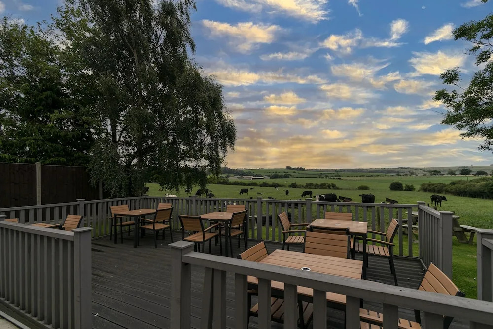 Three Horseshoes Inn