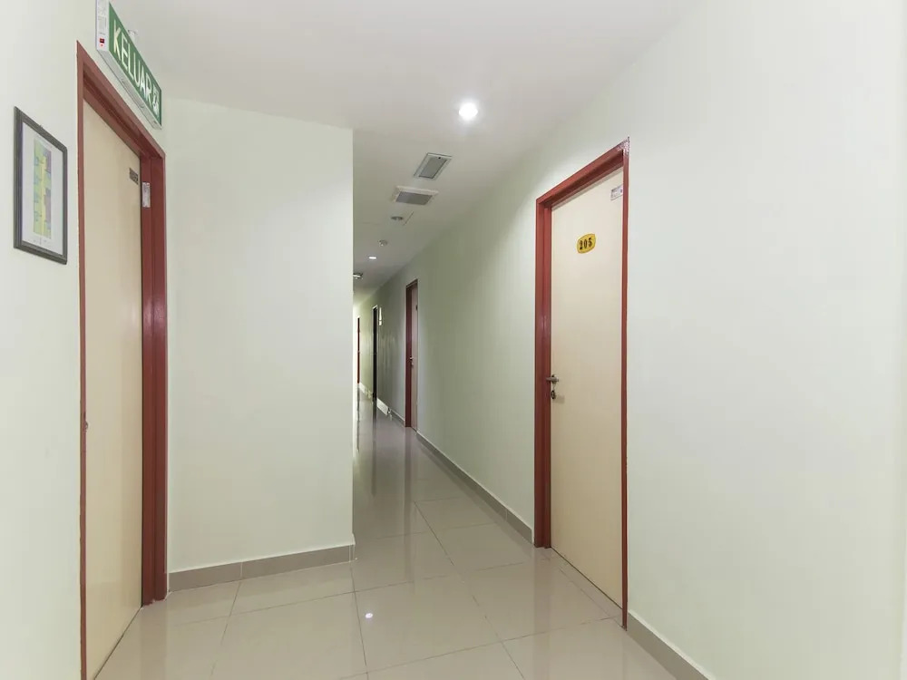 OYO 444 KL Empire Hotel