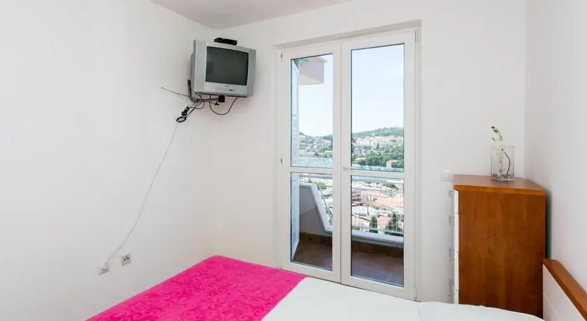 Apartment More