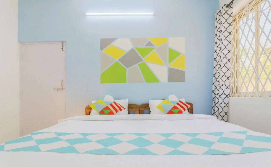 OYO Home 23310 Designer 1BHK