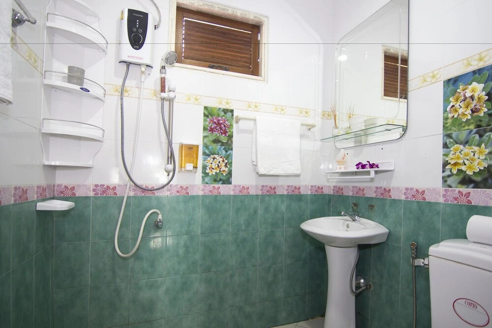 Villa Adelle Bang Tao 2 bedroom house