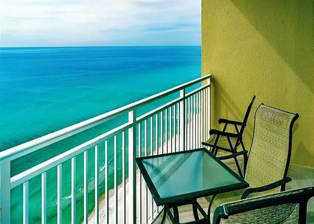 Emerald Beach 2332 579518 by RedAwning