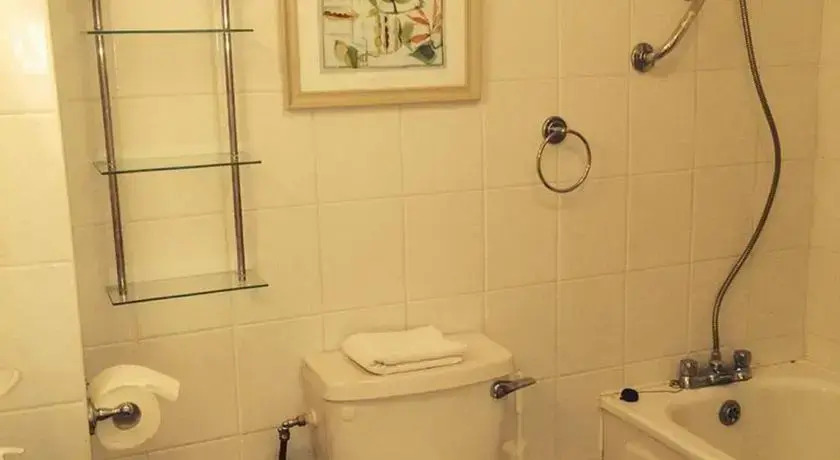 12 Monterey Court Self-Catering