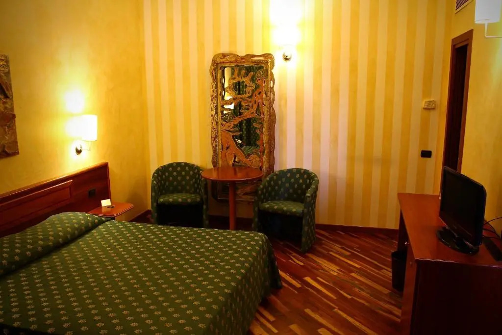 Hotel Air Bag