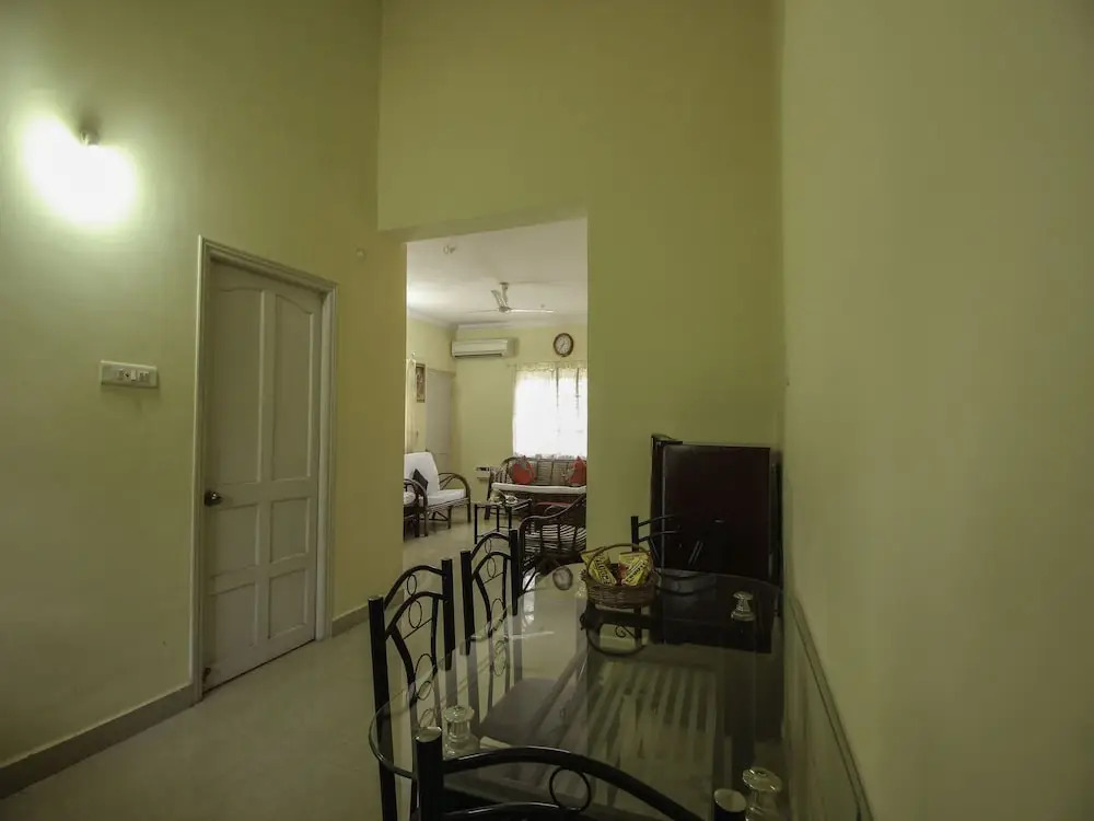 OYO 10093 Home Pool View 1BHK Calangute