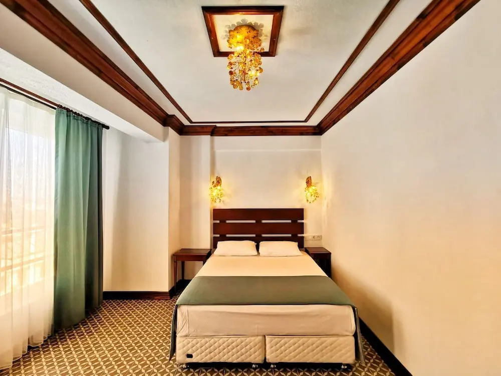 Bozcaada Fahri Hotel