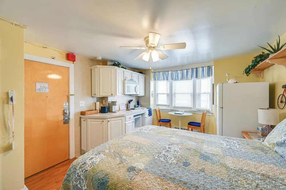 3 Studio Units in Ocean City: Near Beach, Walkable