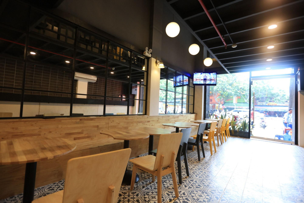 PHÚ GIA BÙI VIỆN HOTEl