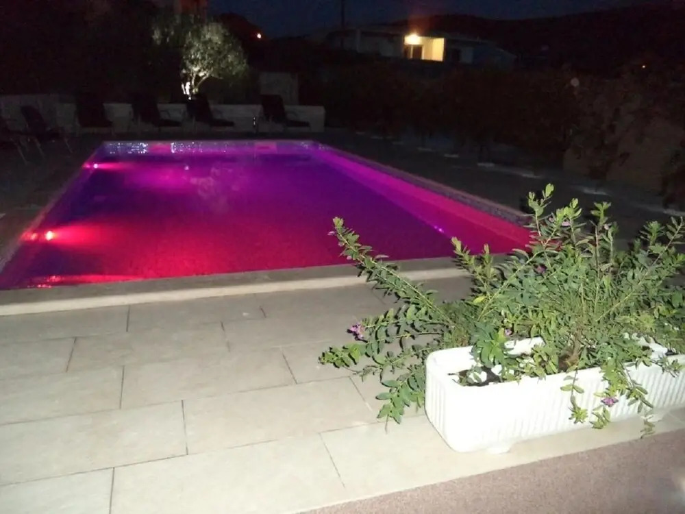 Mario - Apartment With Pool - A1