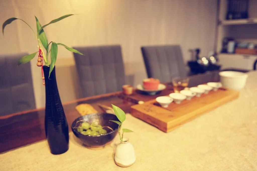 Liuhe Courtyard Hotel