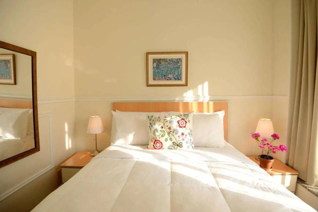Parc Suites Hotel