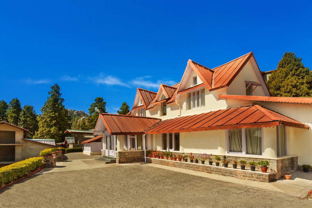 The Earl's Court, Nainital