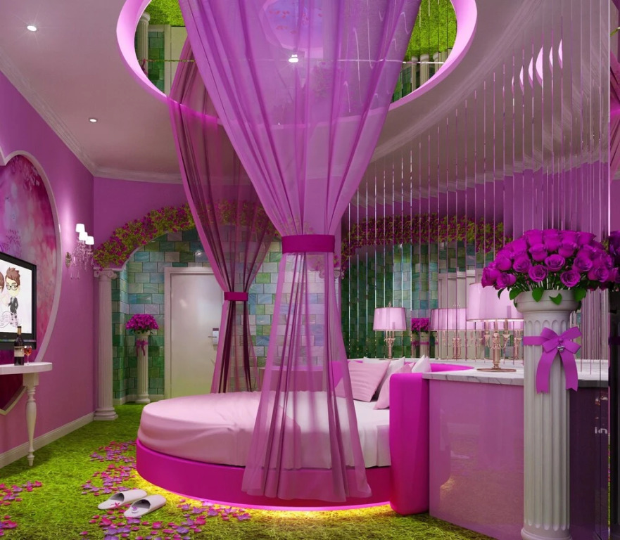 Dreamhouse Theme Hotel