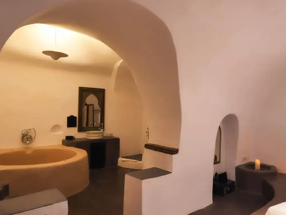 Extravagant Villa in Megalochori