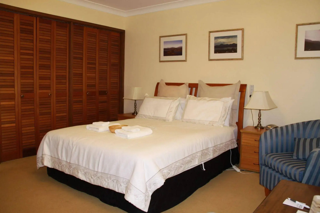 Bathurst Heights Bed & Breakfast