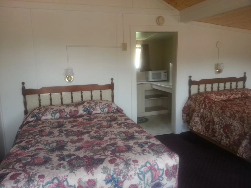 East Glacier Motel