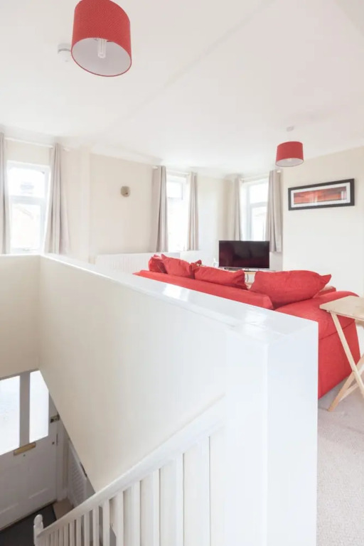 Toothbrush Apartments - Ipswich East - Cauldwell Ave